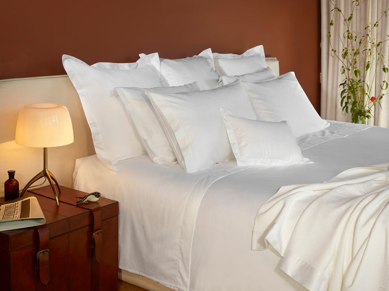 430TC Sateen Hemstitched Pillowcase Set | Amalia Home Suave | Eichholtzmiami.com