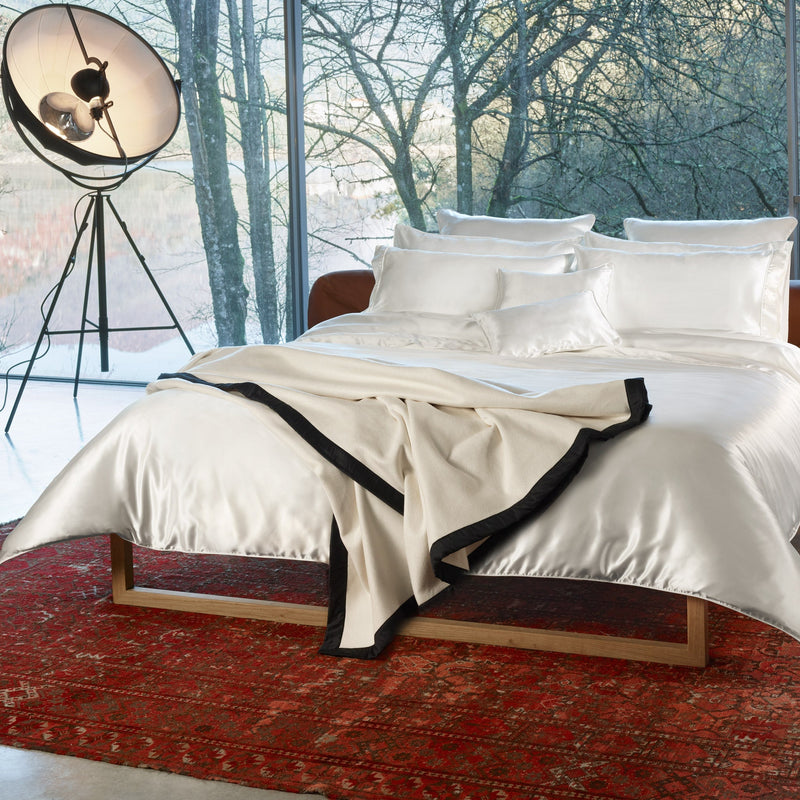 430TC Silk Sateen Duvet Cover | Amalia Home Maria | Eichholtzmiami.com