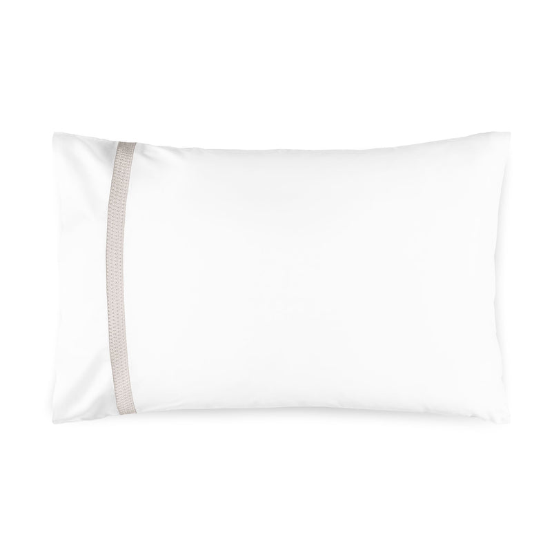 430TC Sateen Laced Pillowcase Set | Amalia Home Sónia | Eichholtzmiami.com