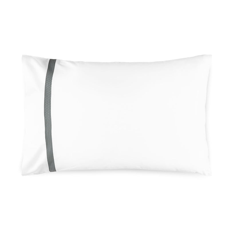 430TC Sateen Laced Pillowcase Set | Amalia Home Sónia | Eichholtzmiami.com