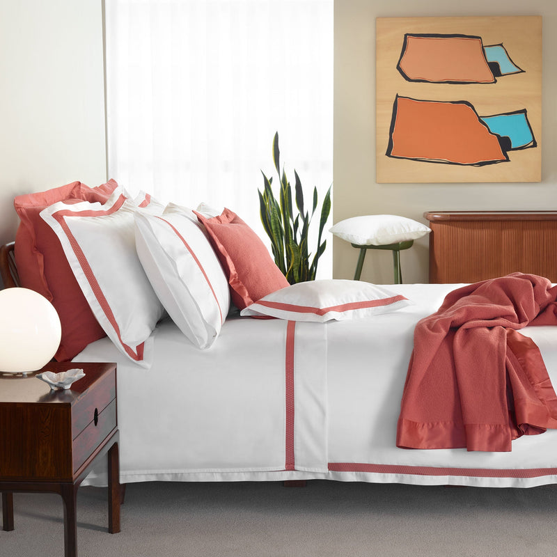 430TC Sateen Laced Duvet Cover | Amalia Home Sónia | Eichholtzmiami.com