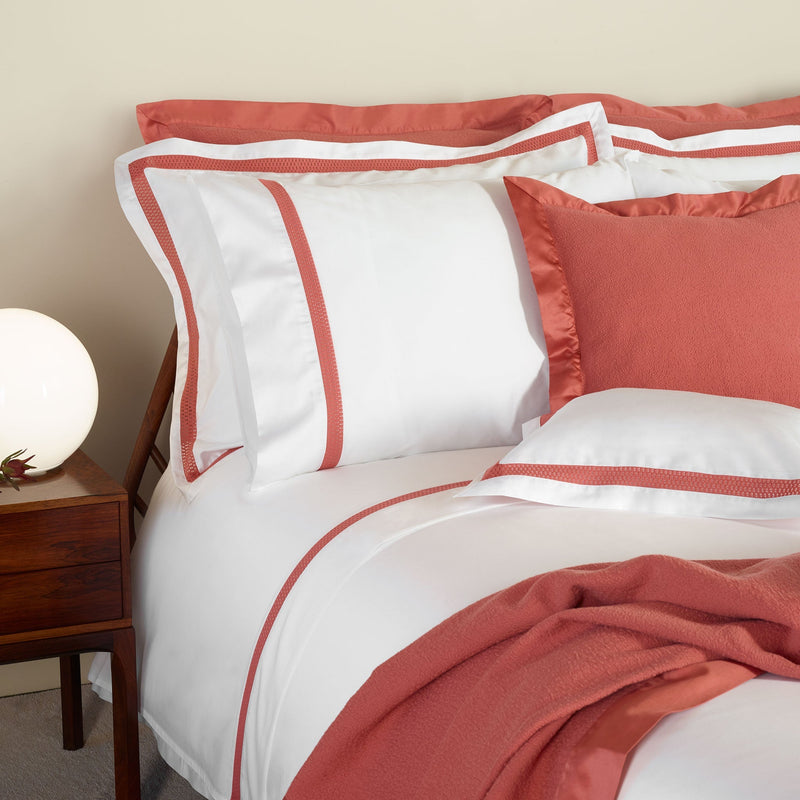 430TC Sateen Laced Pillowcase Set | Amalia Home Sónia | Eichholtzmiami.com