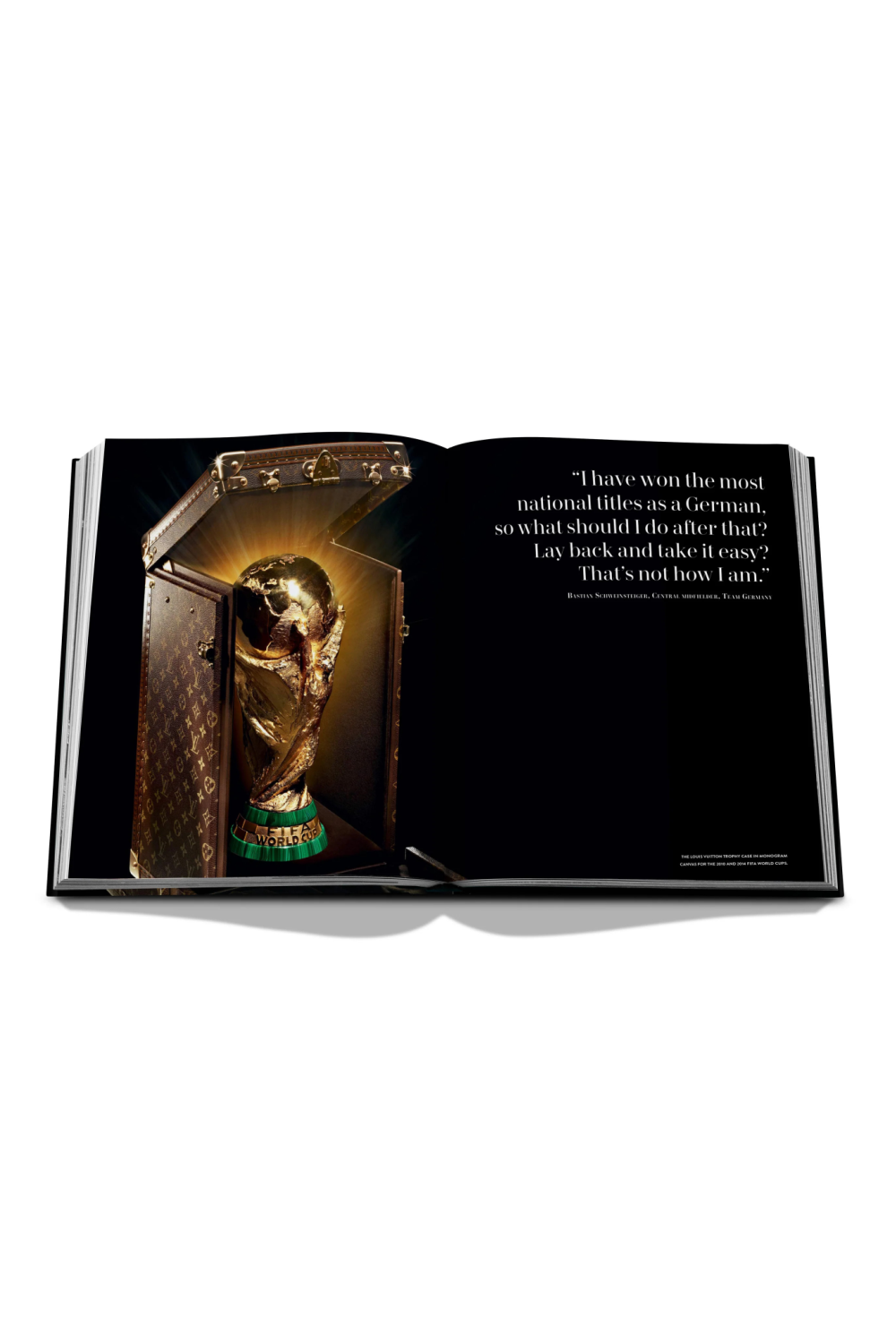 Louis Vuitton: Trophy Trunks Coffee Table Book - Boutique Marie Dumas