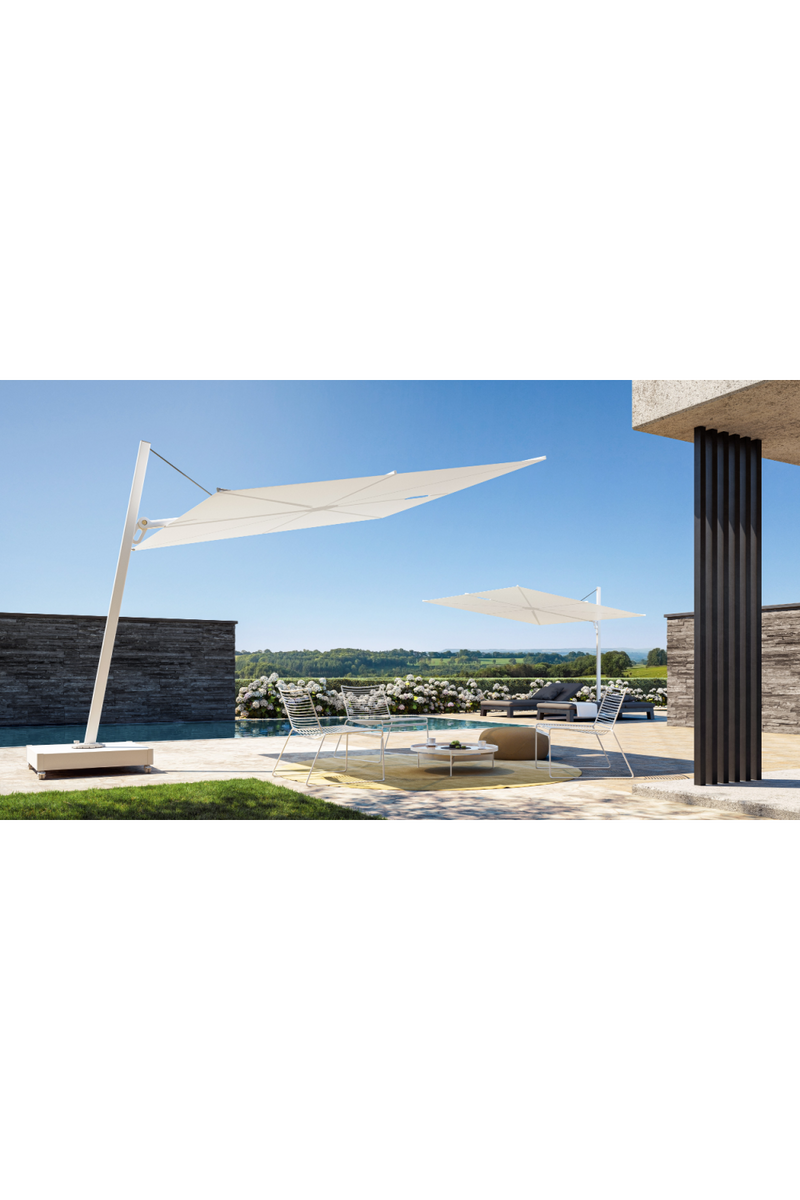 Cantilever Outdoor Umbrella (8’ 2’’) | Umbrosa Spectra | Eichholtzmiami.com